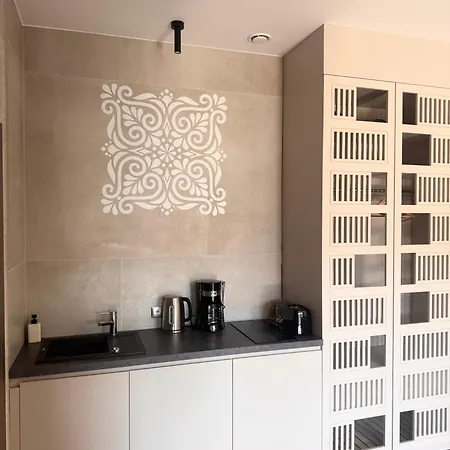 Chwil Widok Na Zalew I Gory *