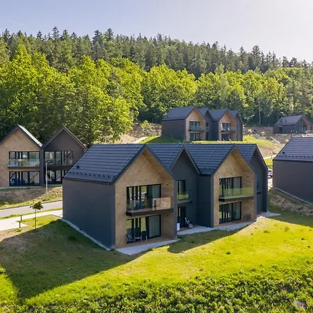 Chwil Widok Na Zalew I Góry