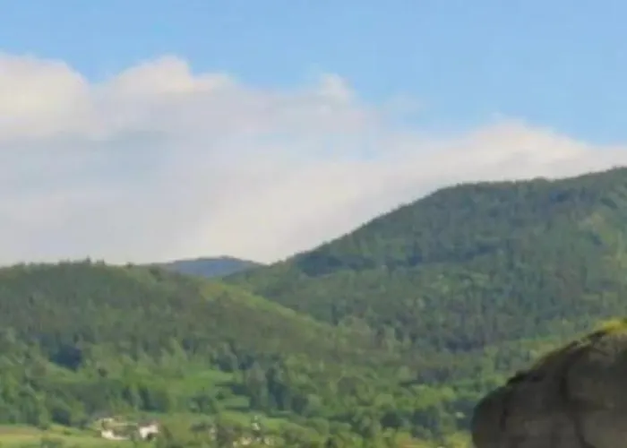 Chwil Widok Na Zalew I Gory *